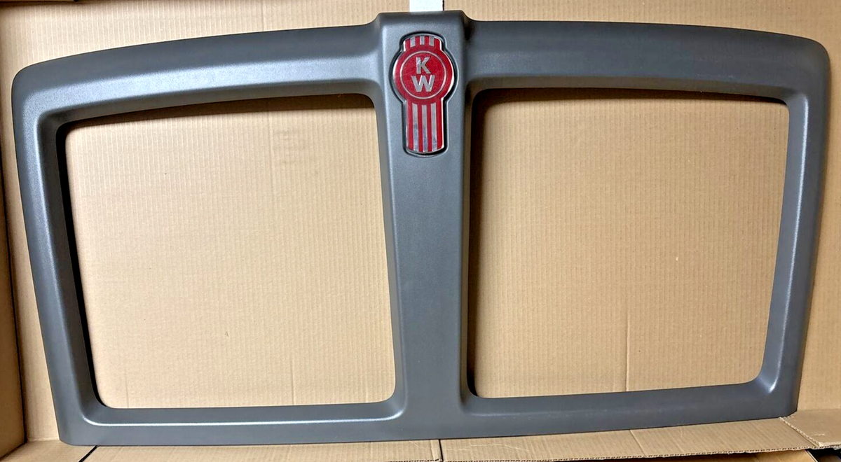 NEW PACCAR KENWORTH AERO MOLDED HOOD CROWN FRONT GRILL~ L29-6250