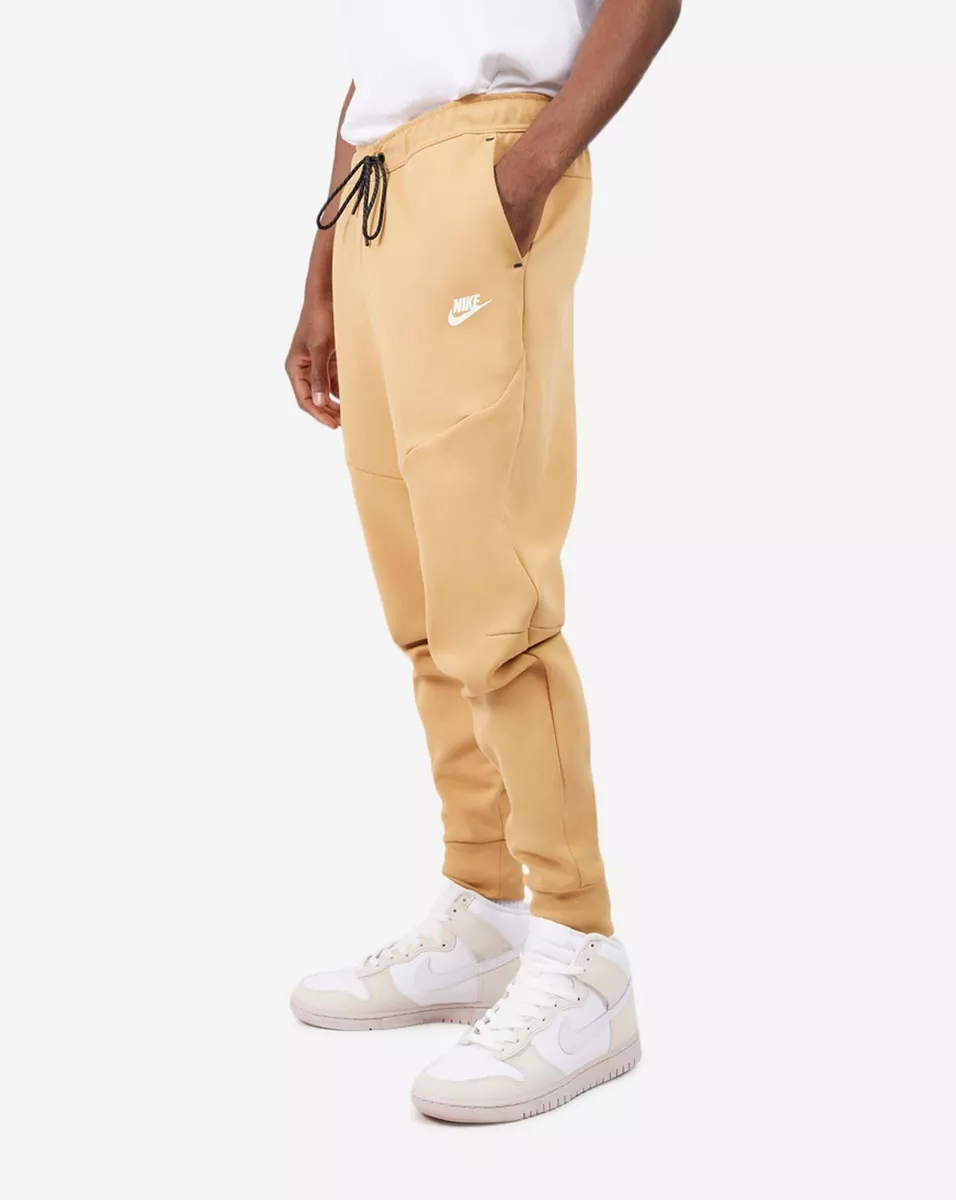 Nike beige best sale joggers