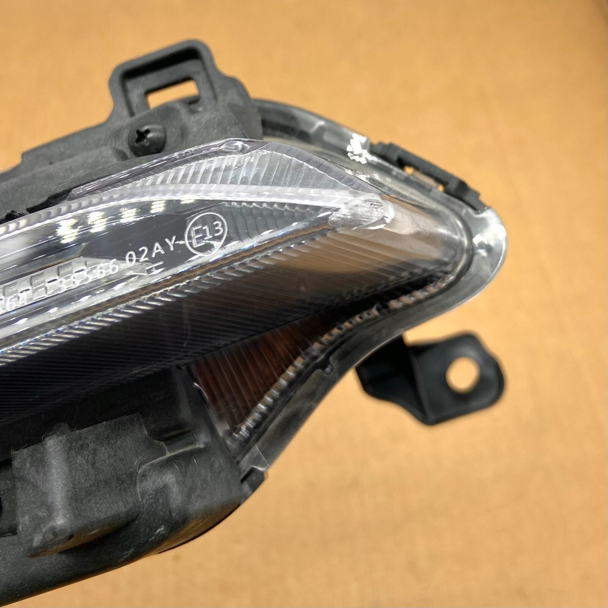 OEM 20-22 Kia Seltos Right Side Daytime Run Lamp LED DRL OEM 20-22 Kia Seltos Right Side Daytime Run Lamp LED DRL