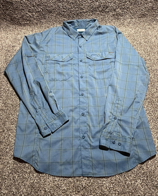 Columbia Omni-Shade Men's L Blue/Yellow Plaid Long Sleeve Vent Fishing Button-Up