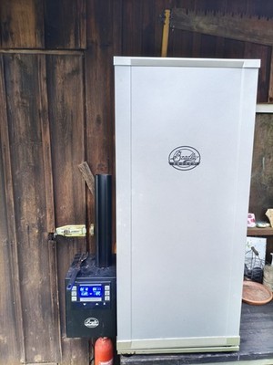 Bradley E-Smoker