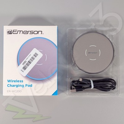 Wireless Charging Pad 10W Qi Fast Charger - Gray with Blue LED Light | Emerson