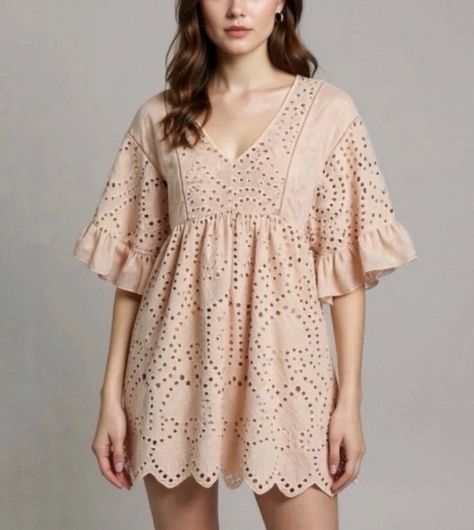 Womens Akemi+Kin Anthropologie EyeletPink Boho Whimsical Babydoll Mini Dress 12
Opens in a new windo
