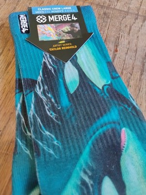 MERGE 4 Taylor Reinhold  Crew Socks 7-12 Orca Unisex New Teal Whale Moisture New