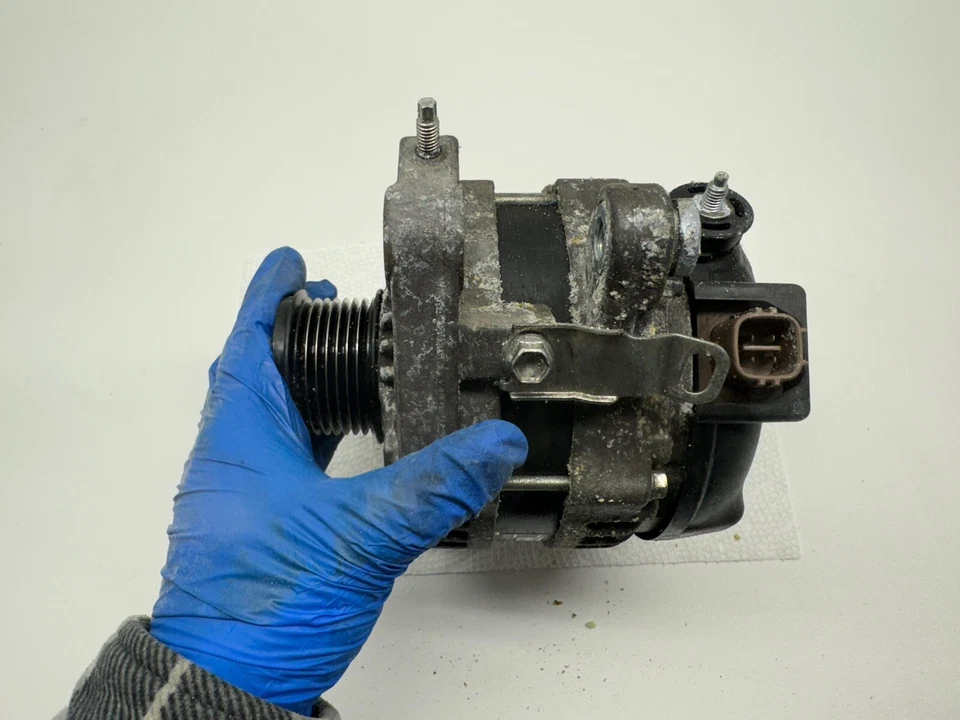 Alternador DENSO para Lexus GS350 2007 2008 2009-2011, 2006-13 IS250 IS350 3,5 L Foto 2 de 4