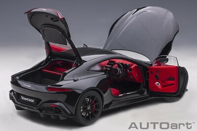 70275 AUTOart 1:18 Aston Martin Vantage 2019 Black / Carbon Black