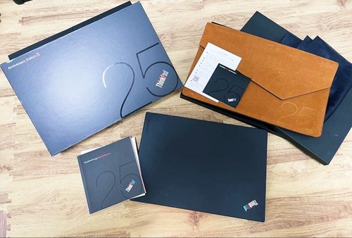 Lenovo ThinkPad Anniversary Edition 25 Windows 10 Pro Junk With accessories