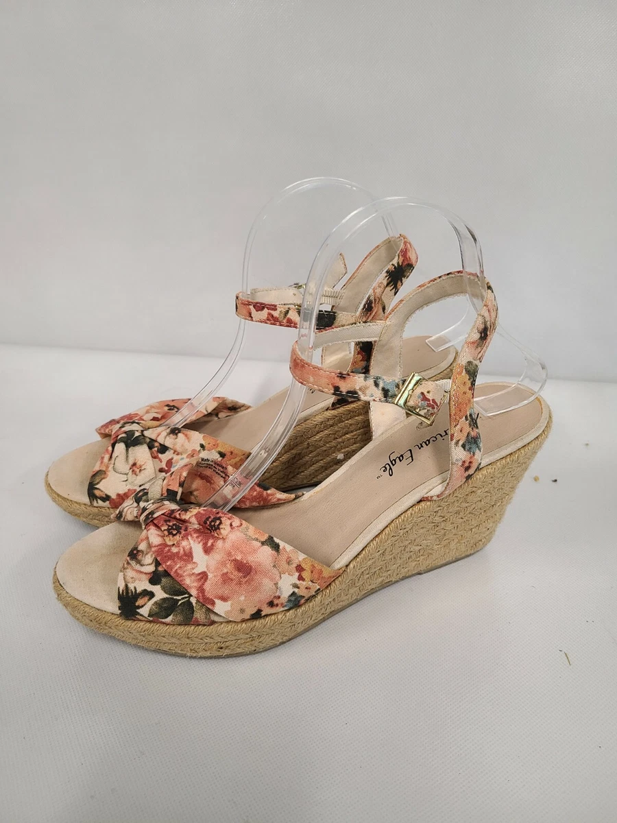 American Eagle Womens Floral Print Wedges White Size 9.5 Heels Sandals