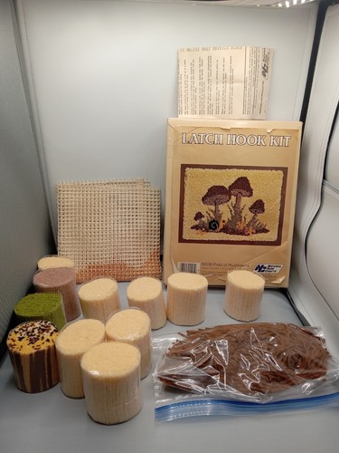 Vintage National Yarn Crafts Latch Hook Kit Field Of Mushrooms #R606 Read 20x27