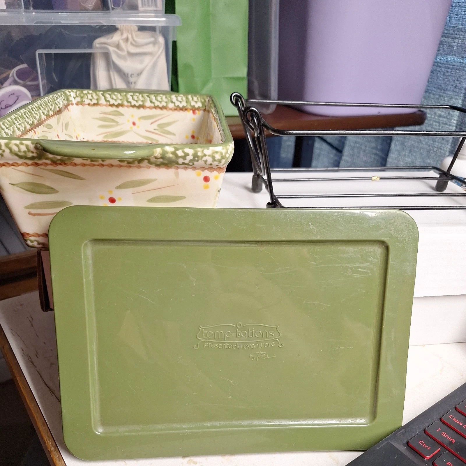 Temp-tations By Tara, Old World, Green, 1.5 qt Loaf Baking Dish w/ Rack & Lid!!