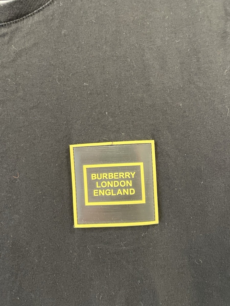 H72# Burberry London England Black Logo Patch T-Shirt Siz S