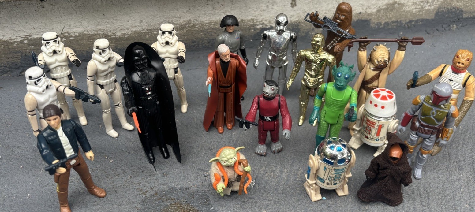Vintage Starwars 1970s Lot Of 15 Vintage Action Figures And Weapons Kenner