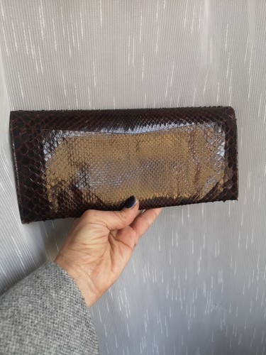 Gorgeous vtg lizard bag hand clutch 70's exotic leather maroon Gold hardware - Picture 6 of 12