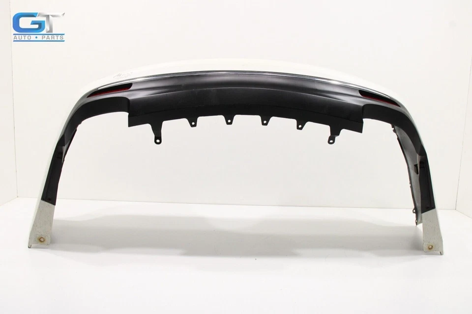 2016 - 2018 丰田 AVALON 后置发动机盖板带反射器灯灯原始设备制造商 — 第 4/4 张图片