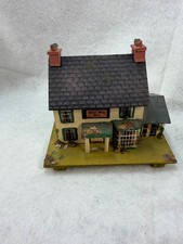 Vintage Pauline Ralph   Green Man Pub    Wind up Music Box plays Sound of Music