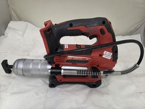 Milwaukee M18 Grease Gun 2646-20 Cordless Grease Gun Tool Only Lot-1076