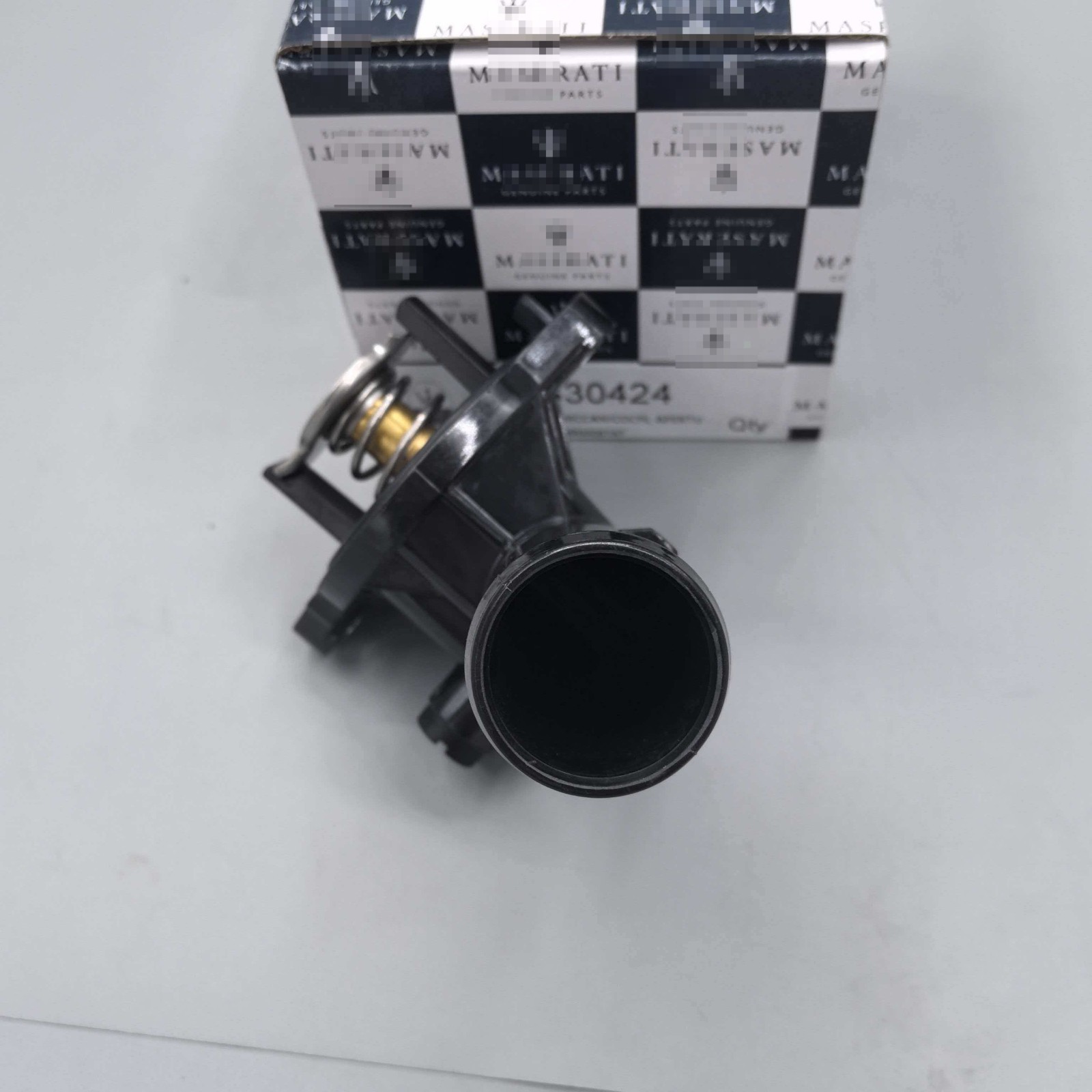 Maserati Ghibli 2017 Thermostat housing P/N 000330424