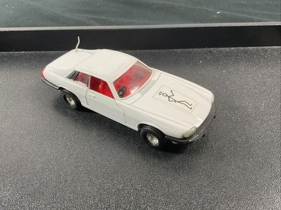 Corgi 1978 – Mettoy Jaguar XJ-S – Modèle Réduit 1/64 Argent (rare, Blister Abîmé)