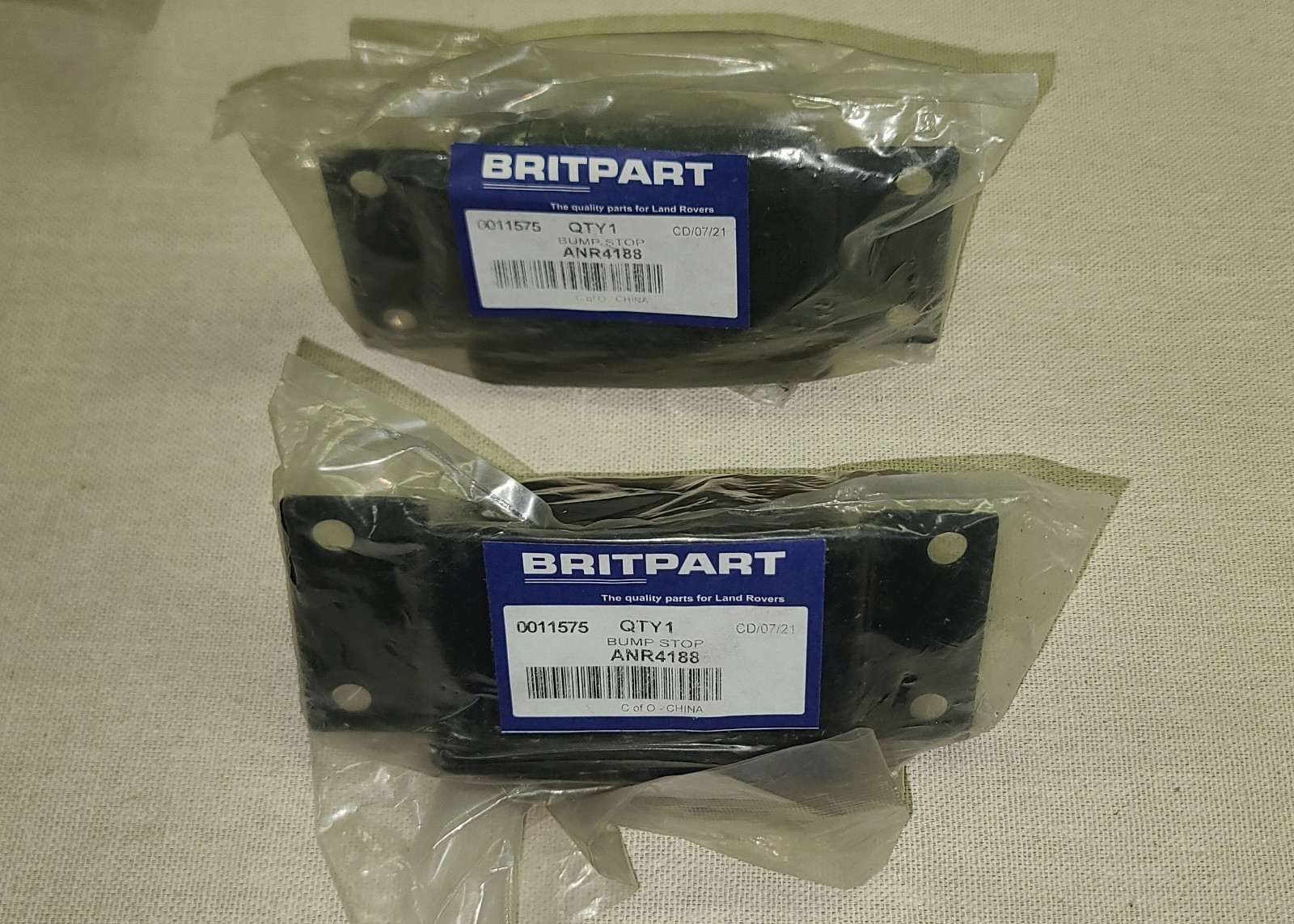 Britpart Front Bump Stop Land Rover Defender 1983-2016 ANR4188  (lot of 2)
