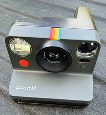 Polaroid Now Instant i-Type Film Camera Autofocus Built-In Flash Black/Gray