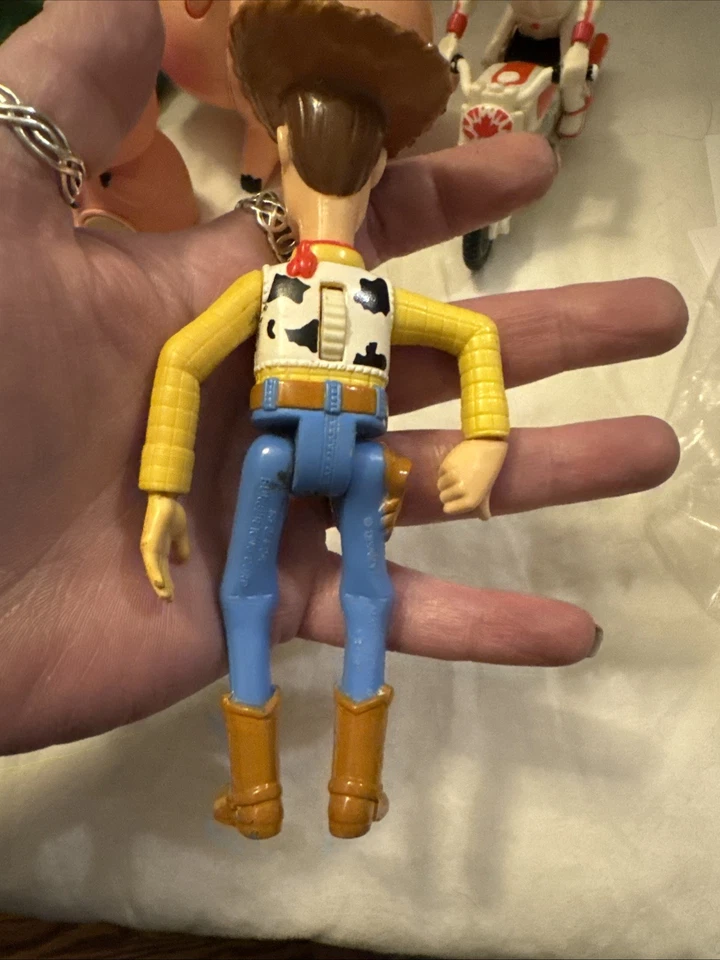 Lote de juguetes de personajes de Toy Story 11 piezas Woody, Buzz, Duke Caboom + otras figuras de acción Foto 3 de 4
