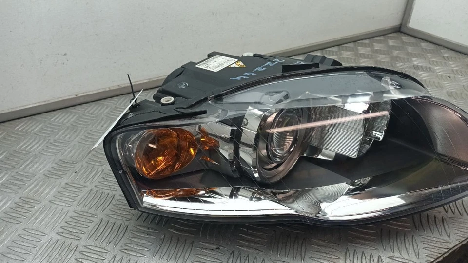 AUDI A4 B7 8E RIGHT SIDE XENON HEADLIGHT 8E0941030AT - Image 2 of 4