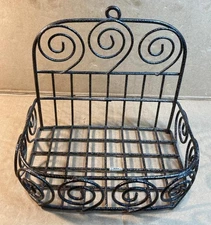 METAL HANGING WALL BASKET- 8" x 7" x 5"