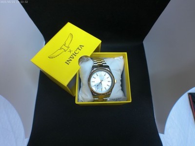 Invicta Speciality Men's Watch two tone gold/silver 69010