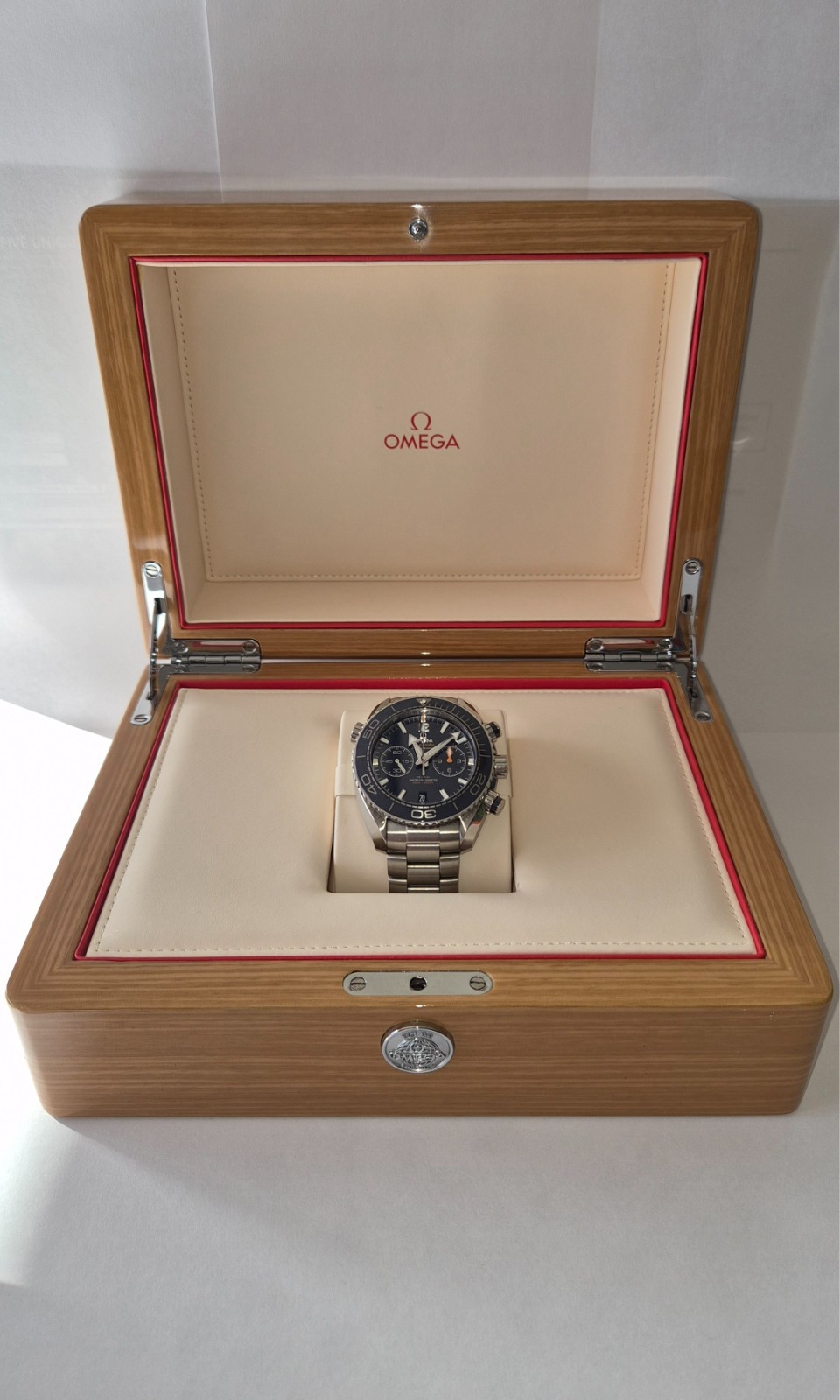 Omega Seamaster Planet Ocean - 215.30.46.51.03.001 - Blue Dial – 2019