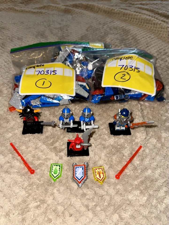 LEGO Nexo Knights: Clay's Rumble Blade (70315) RETIRED;99.99% (missing 1 Bullet) - Image 2 of 4