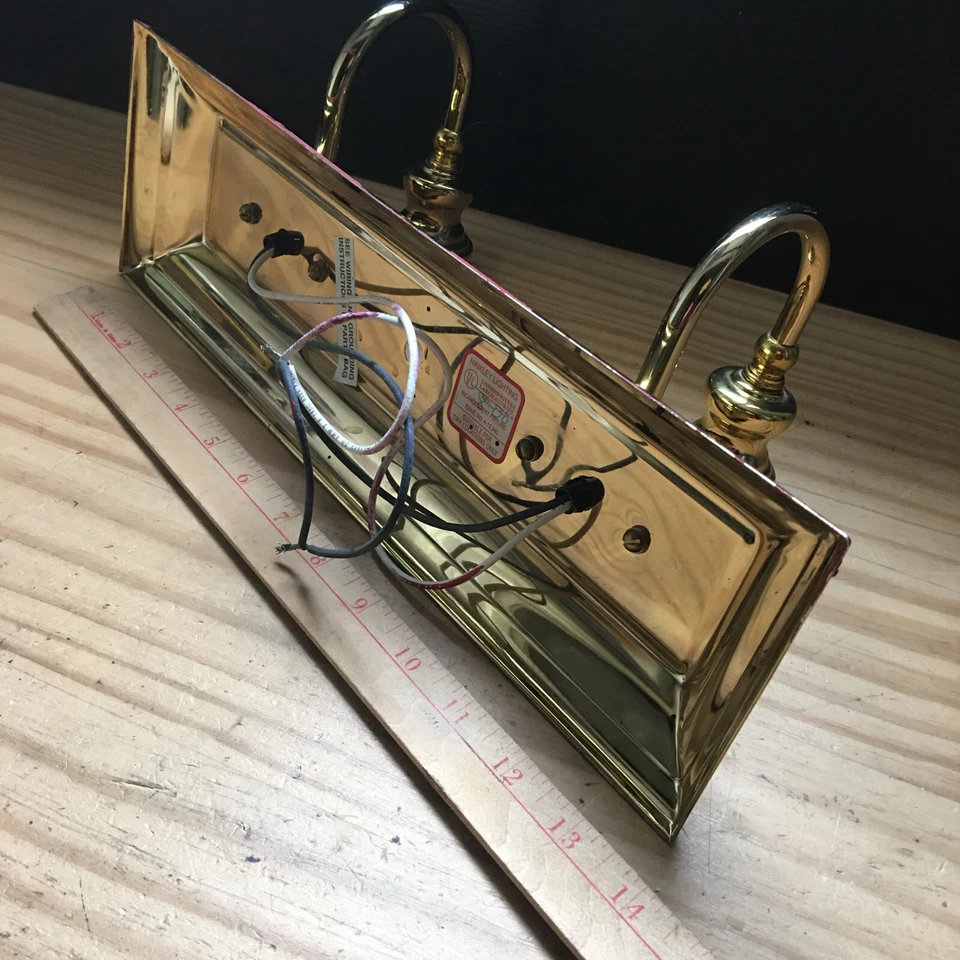 Aplique de pared de latón Hinkley Lighting vintage con 2 lámparas 4,5"x 14" Foto 4 de 4