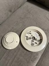 Notifier FSP-851 Photoelectric Smoke Detector With Base