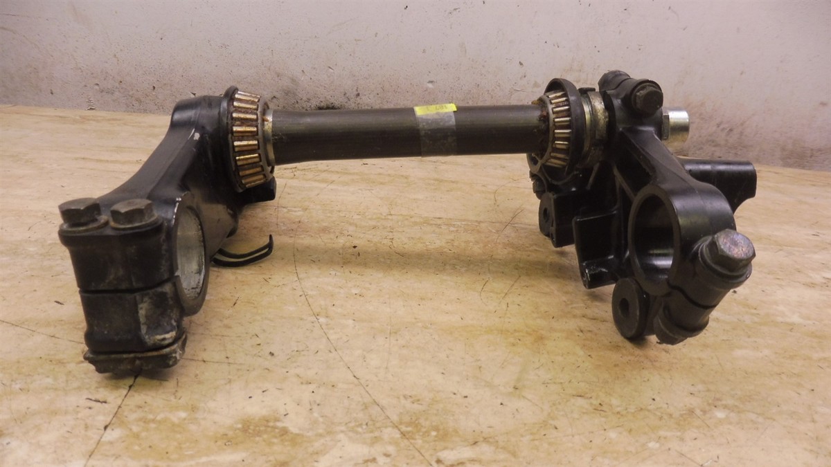 1979 Suzuki GS1000 GS 1000 S187-1> triple tree steering stem clamp