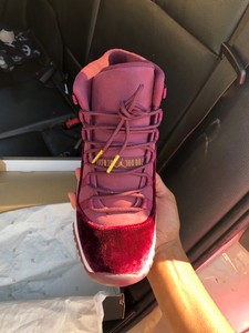 air jordan 11 retro red velvet
