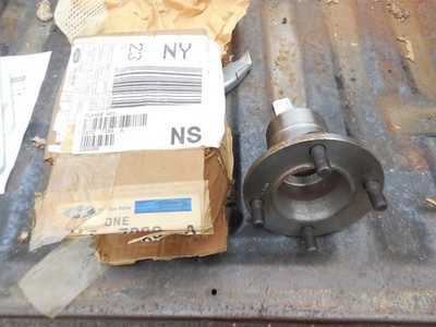 NOS 1964-1979 Ford Truck Mit NP435 New Process Verteilergetriebe Trans Slip Yoke