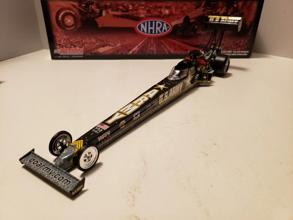 NHRA 1/24 Tony Schumacher 2009 Dragster Army 1/506 RARE - Image 2 of 4