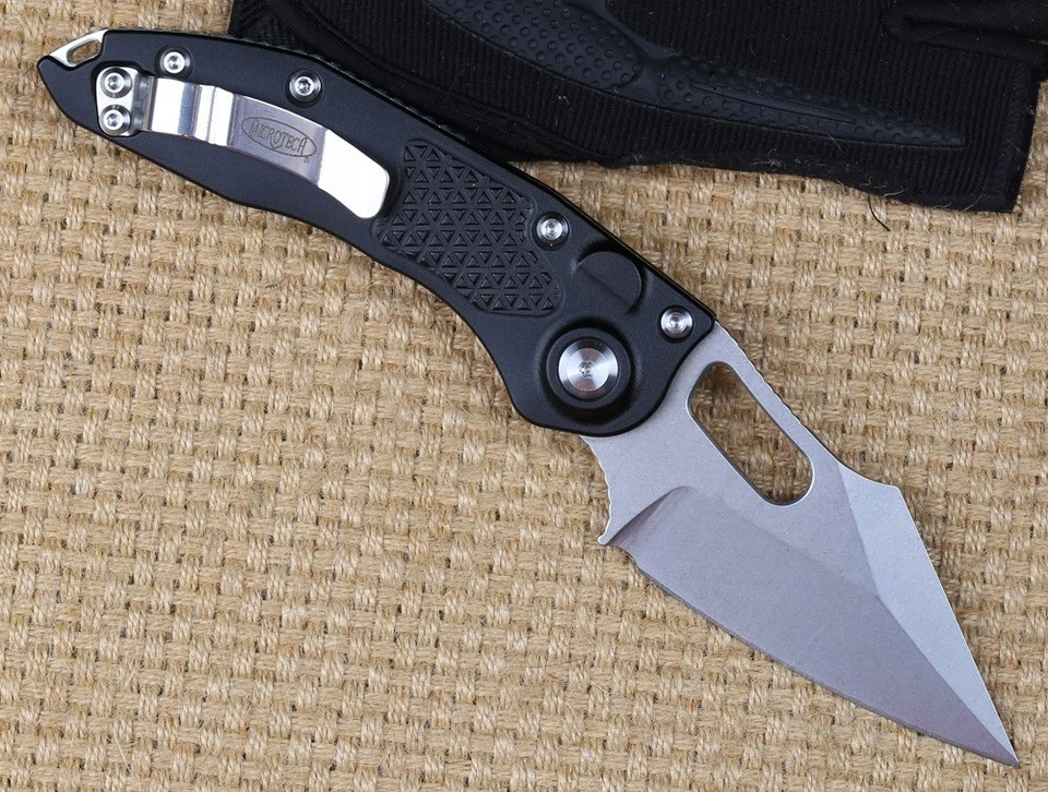 High Quality Black Aluminum Handle D2 Stainless Steel Blade Pocket Folding Knife - Image 3 of 4