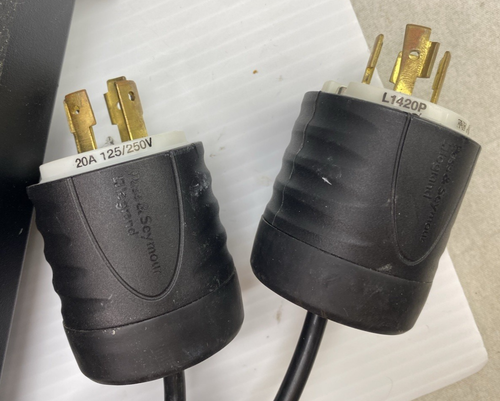 PDU para rack medida APC 885-1736 ILPL 16 salidas 100-120 VCA 10 amperios máximo AP7850 - Foto 19 de 22