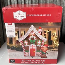 New Christmas Holiday Time GINGERBREAD HOUSE