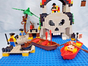 LEGO Vintage Pirates 6279 Skull Island Complete w/ Manual & Minifigures & Box