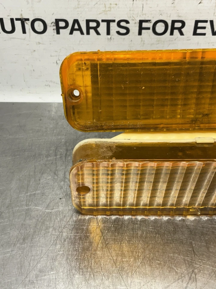 Ford Ranger Bronco II 1983-1988 luz de estacionamiento señal de giro delantera derecha izquierda Foto 2 de 4
