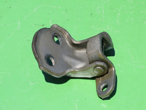 TOYOTA COROLLA 84-88 FRONT RIGHT LOWER DOOR HINGE 68730-32010 OEM SPRINTER CAMRY - Picture 3 of 9