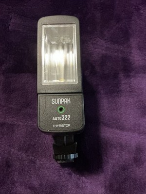 Sunpak Auto 322 Thyristor Flash Shoe Mount for Canon Camera w/manual