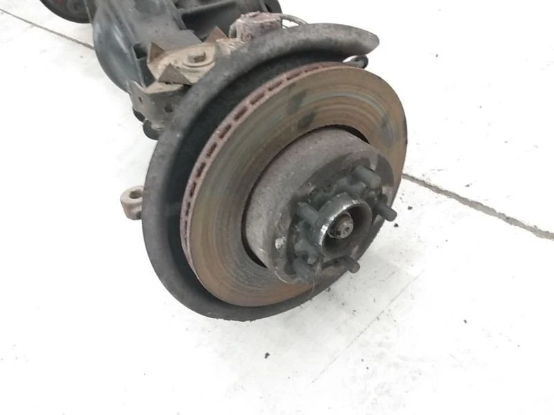 95-02 路虎 4.0SE P38 前轴差速器托架组件 — 第 2/4 张图片