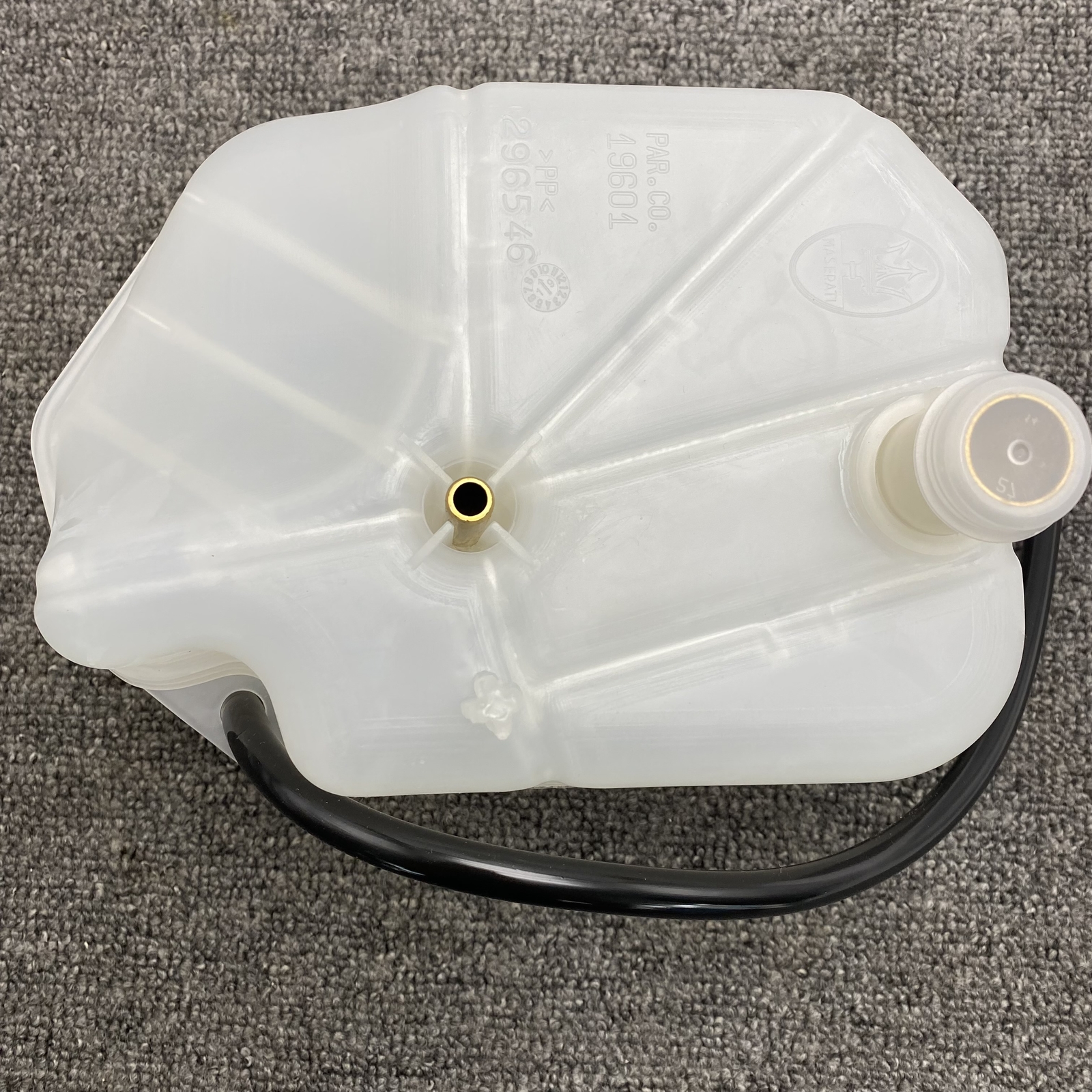 NEW Coolant Expansion For Maserati Granturismo Grancabrio Quattroporte 296547