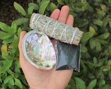 Sage Smudge Kit: Blue Sage, Mini Abalone Shell, Black Salt & Smudging Directions