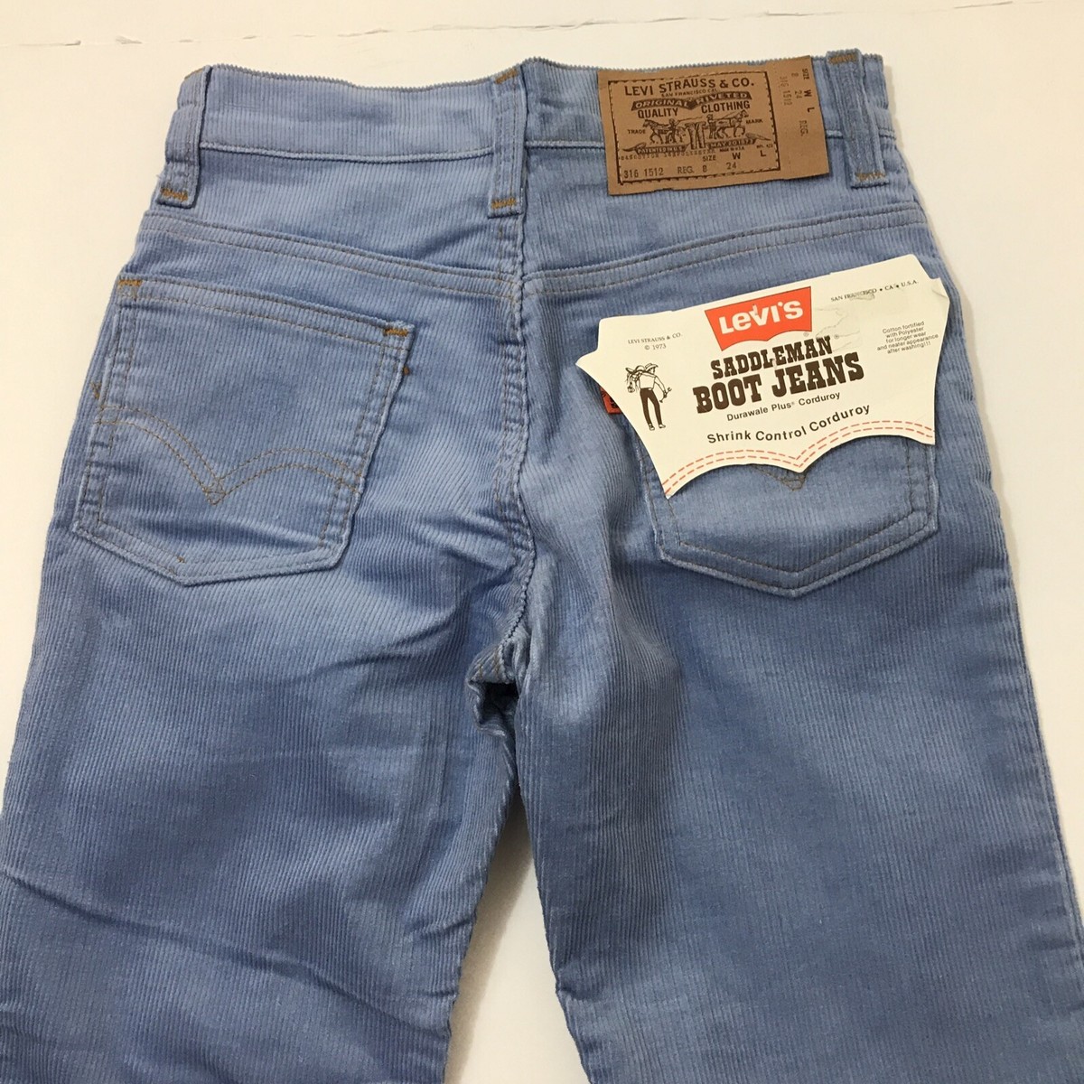 T-shirt Vintage Levi's Saddleman 1972 - Boots Jean - Taille M - Made In USA - Années 70 - Occasion Très Bon état