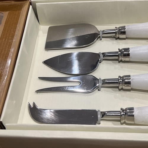 NEW Open Box Pottery Barn White Marble Cheese Knives Set Of 4 - Picture 5 of 14