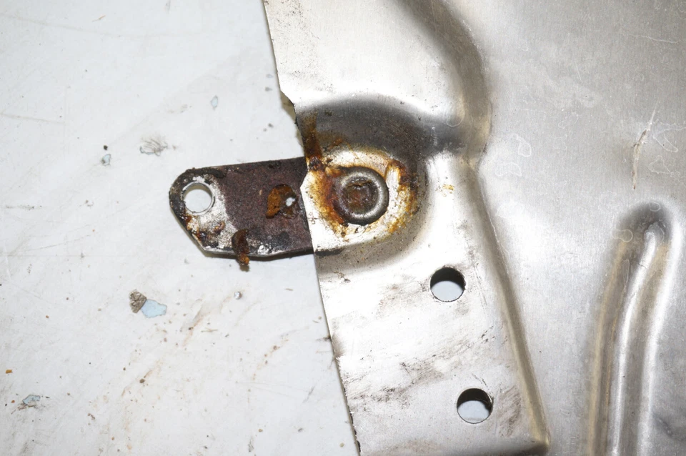 Panel de puerta interior izquierda Chevy Corvette C4 1984-1987 usado OEM con mango negro Foto 4 de 4