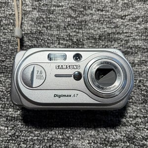 Samsung Digimax A7 7.0MP Digital Compact Camera AF Silver Tested